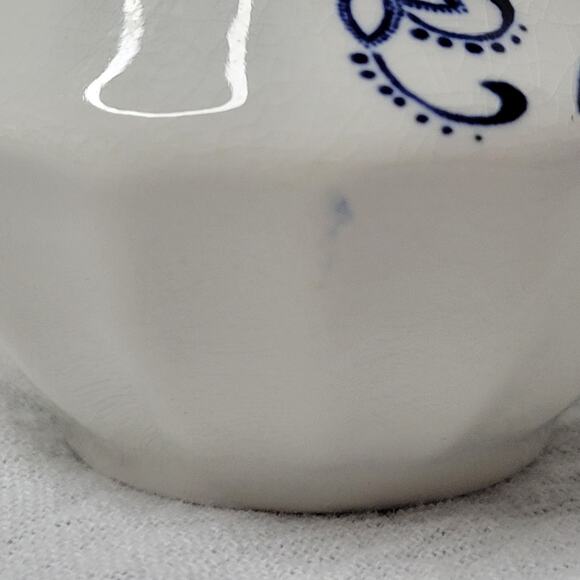 Vintage J&K Meakin Blue Onion Salt & Pepper Shaker Set 5.25" Nordic England MCM - Picture 10 of 12